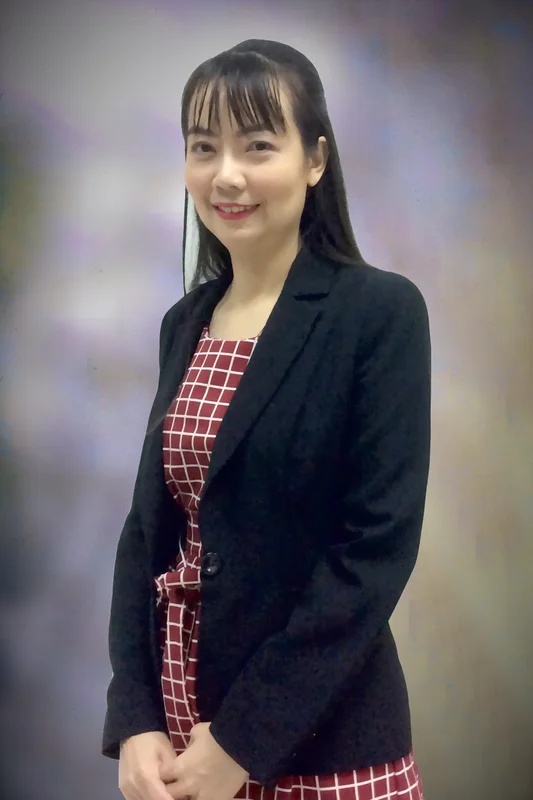 ผศ.ดร. เพ็ชรัตน์ สุริยะไชย